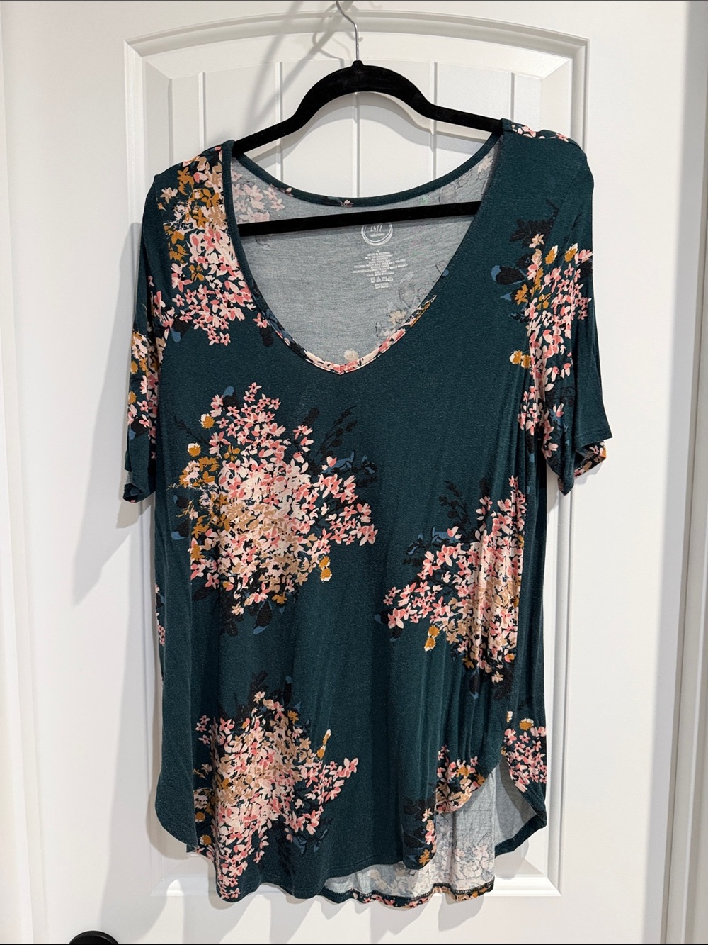 Maurices Teal Floral V-Neck Short Sleeve Top